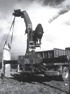 Izado del menhir "El Cabezudo"